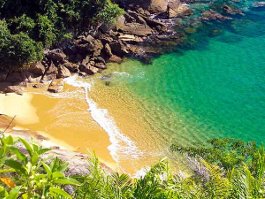 Paraty beach